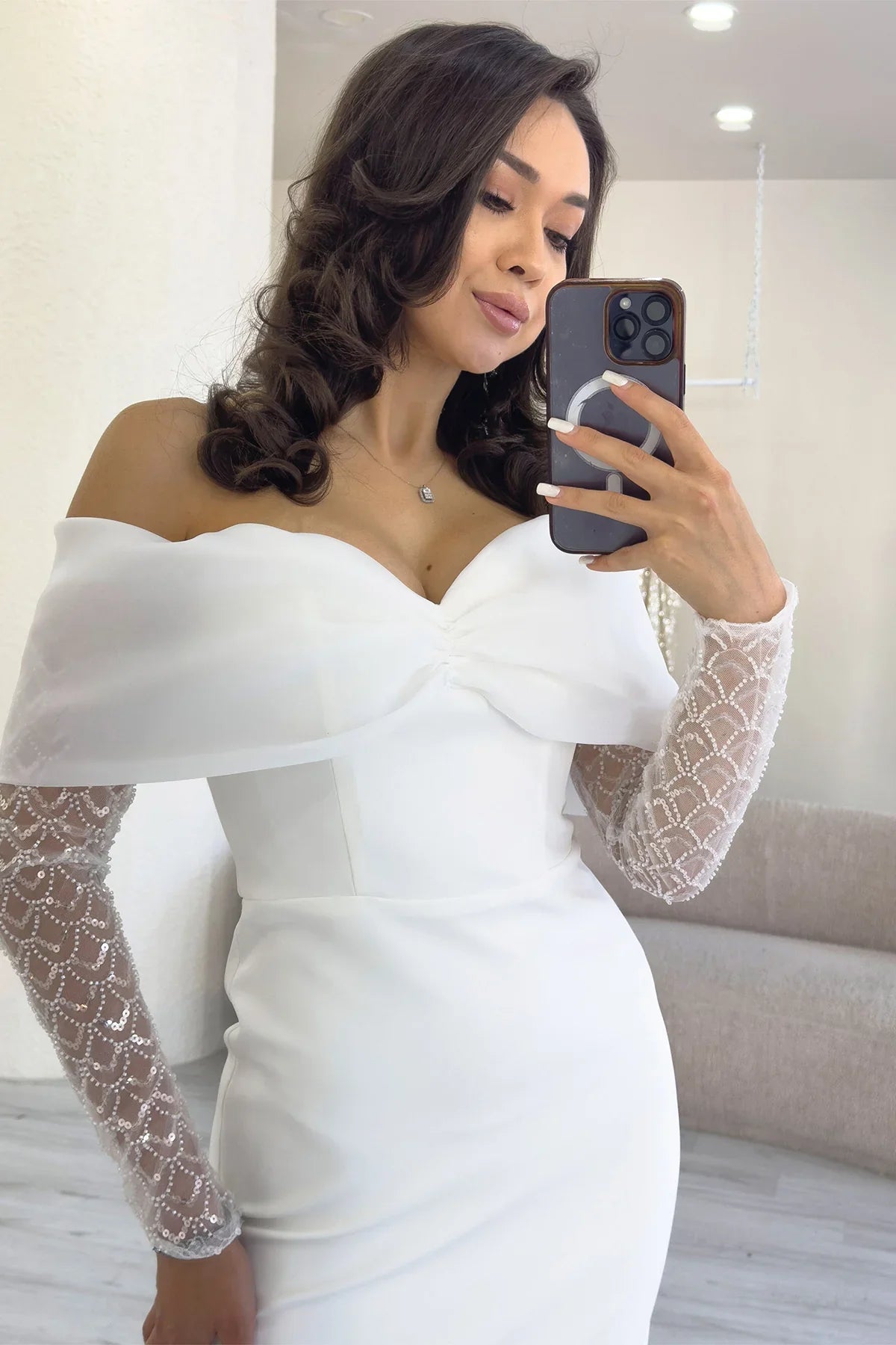 Beyaz Kayık Yaka Fiyonk Detaylı Midi Boy Nikah Elbisesi
