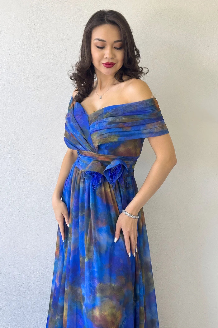 Saks Batik Desenli Madonna Yaka Desenli Tül Abiye Elbise