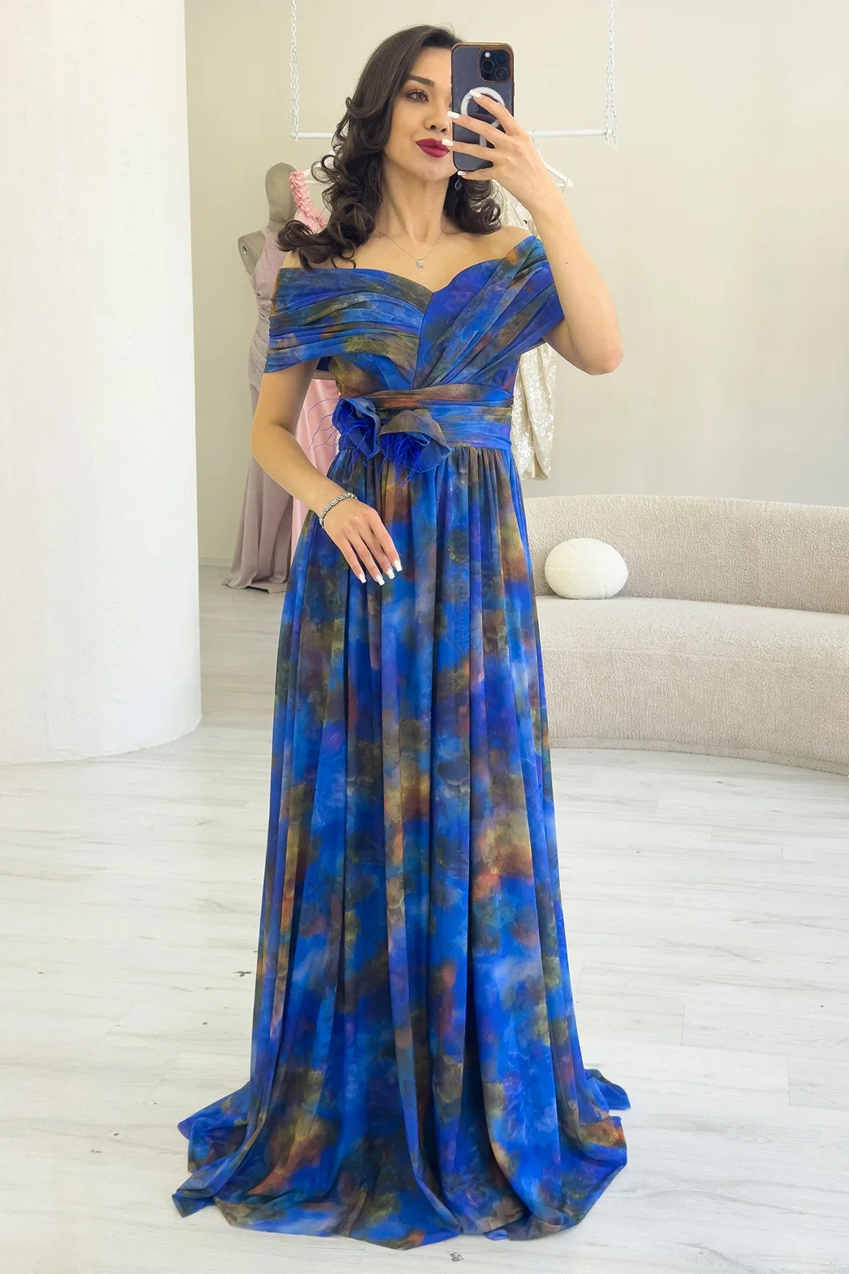 Saks Batik Desenli Madonna Yaka Desenli Tül Abiye Elbise