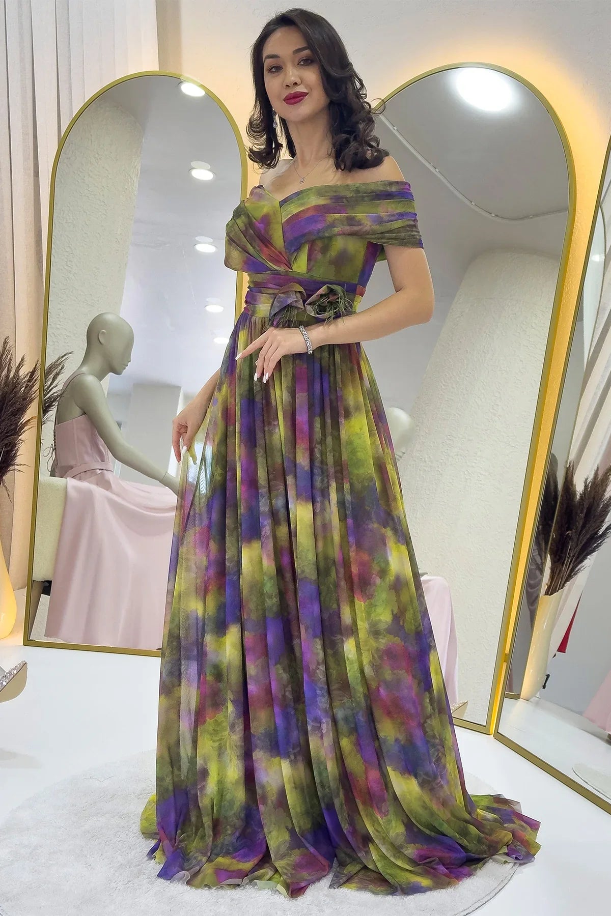 Yeşil Batik Desenli Madonna Yaka Desenli Tül Abiye Elbise