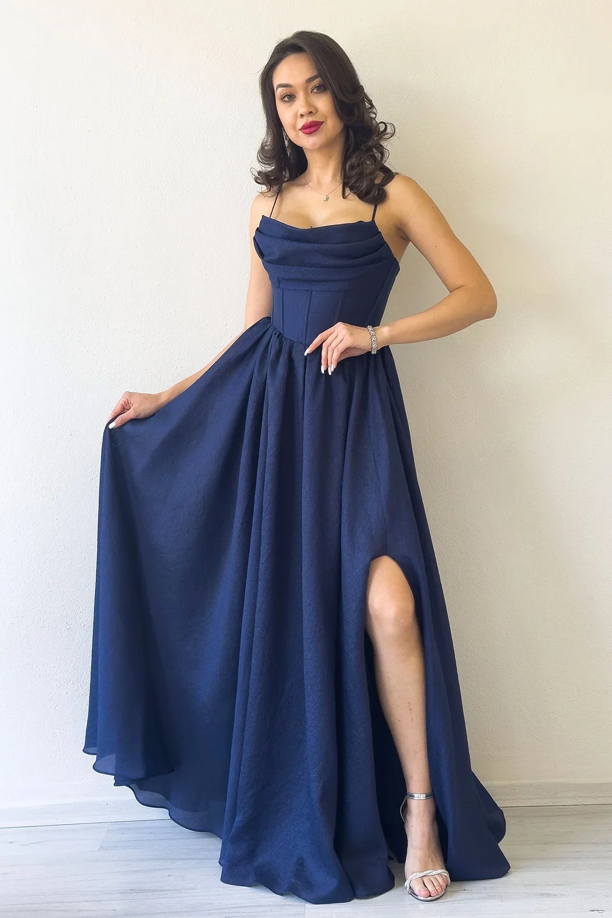 Lacivert Sırt Dekolteli Korse Detay Yırtmaçlı Abiye Elbise