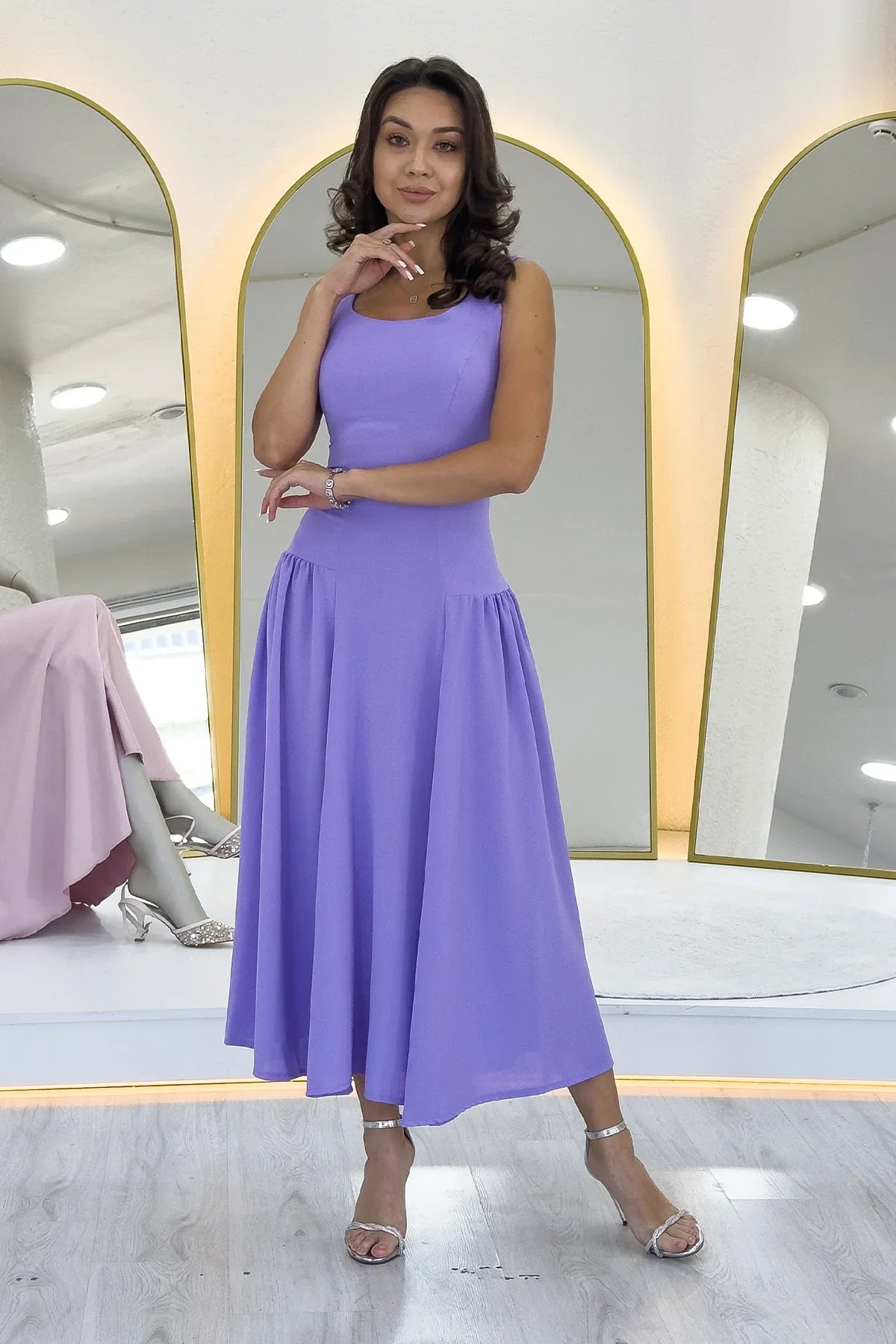 Lila Kare Yaka Kalın Askılı Kloş Elbise