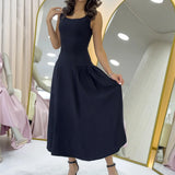 Siyah Kare Yaka Kalın Askılı Kloş Elbise