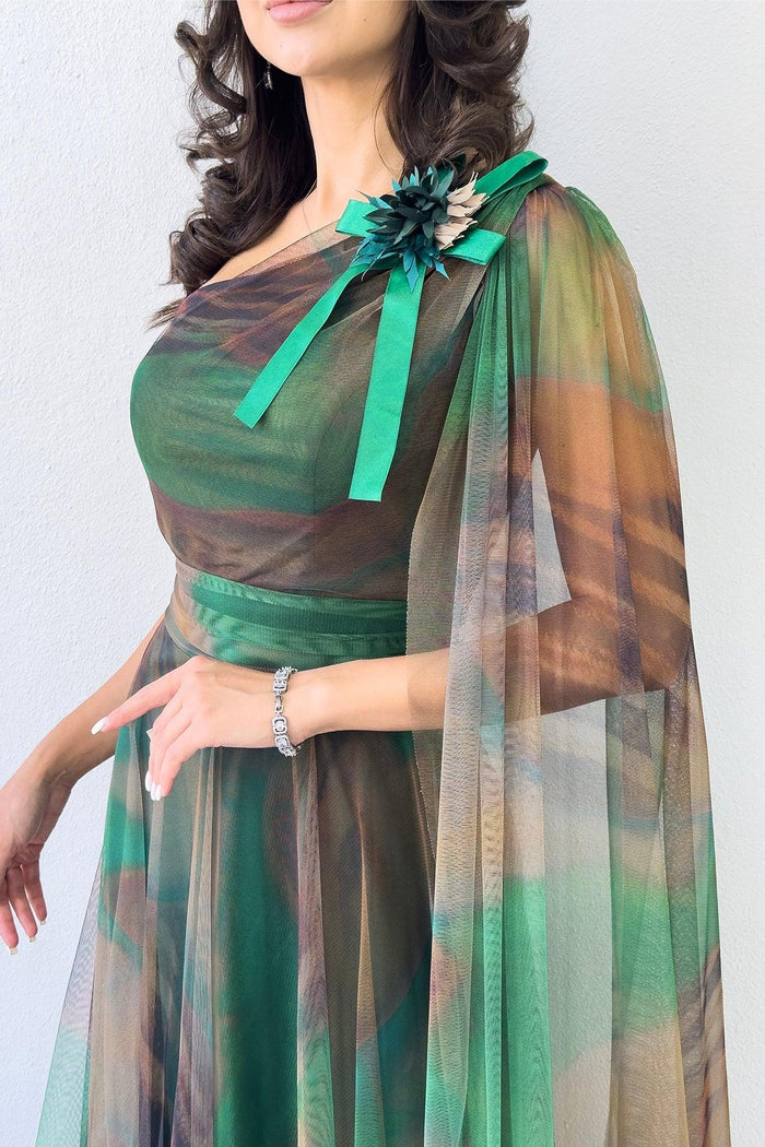 Yeşil Batik Desenli Tek Omuz Tül Detaylı Abiye Elbise 