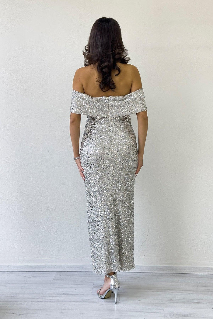 Kadın Bej Madonna Yaka Pul İşlemeli Kalem Midi Boy Abiye Elbise 