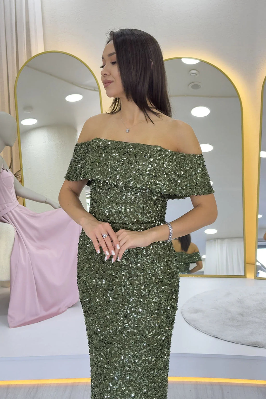 Kadın Haki Madonna Yaka Pul İşlemeli Kalem Midi Boy Abiye Elbise