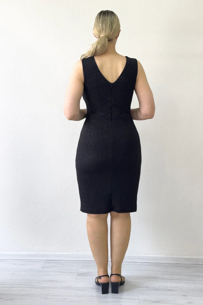 Siyah V Yaka Simli Sıfır Kol Taş Detay Büyük Beden Abiye Elbise 