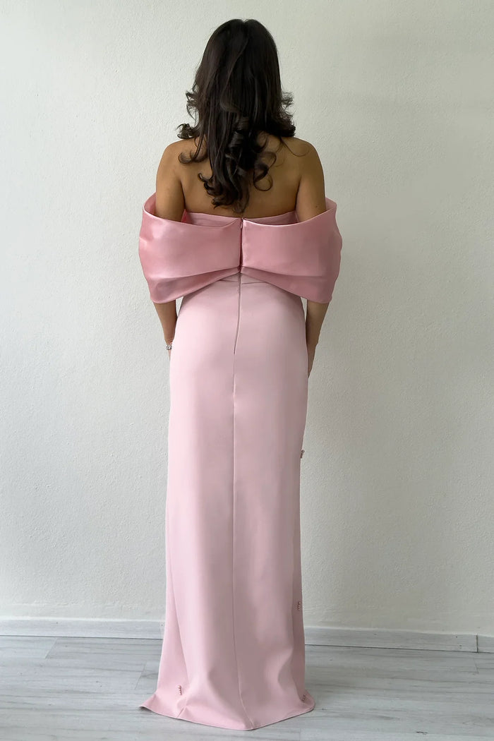 Pudra Kayık Yaka Boncuk Detay Yırtmaçlı Abiye Elbise