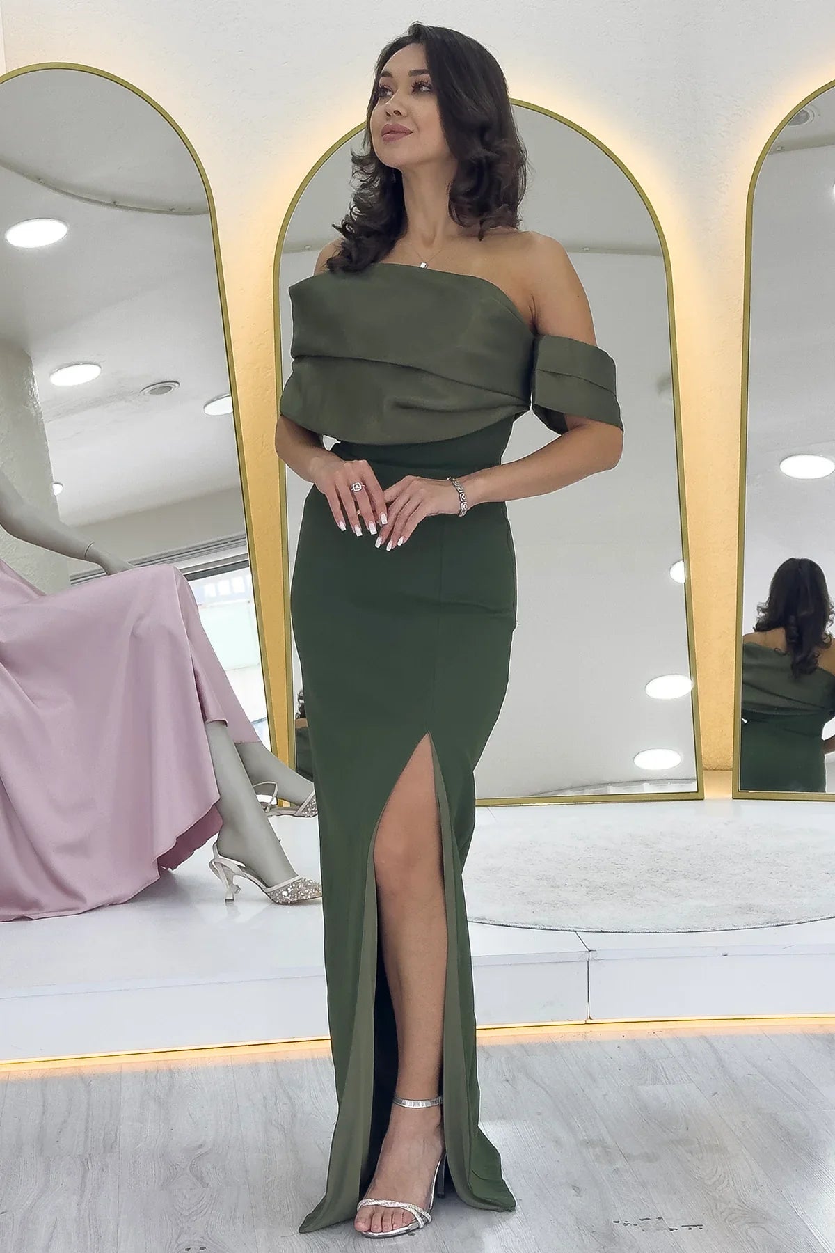 Haki Drape Yaka Düşük Kol Yırtmaçlı Uzun Nikah Abiye Elbise