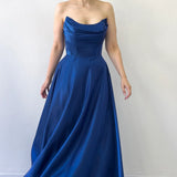 Lacivert Straplez Korse Detaylı Boncuklu Sırt Dekolteli Abiye Elbise