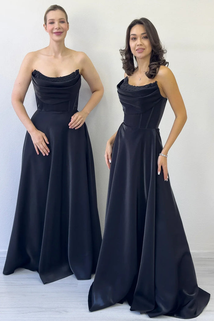 Siyah Straplez Korse Detaylı Boncuklu Sırt Dekolteli Abiye Elbise