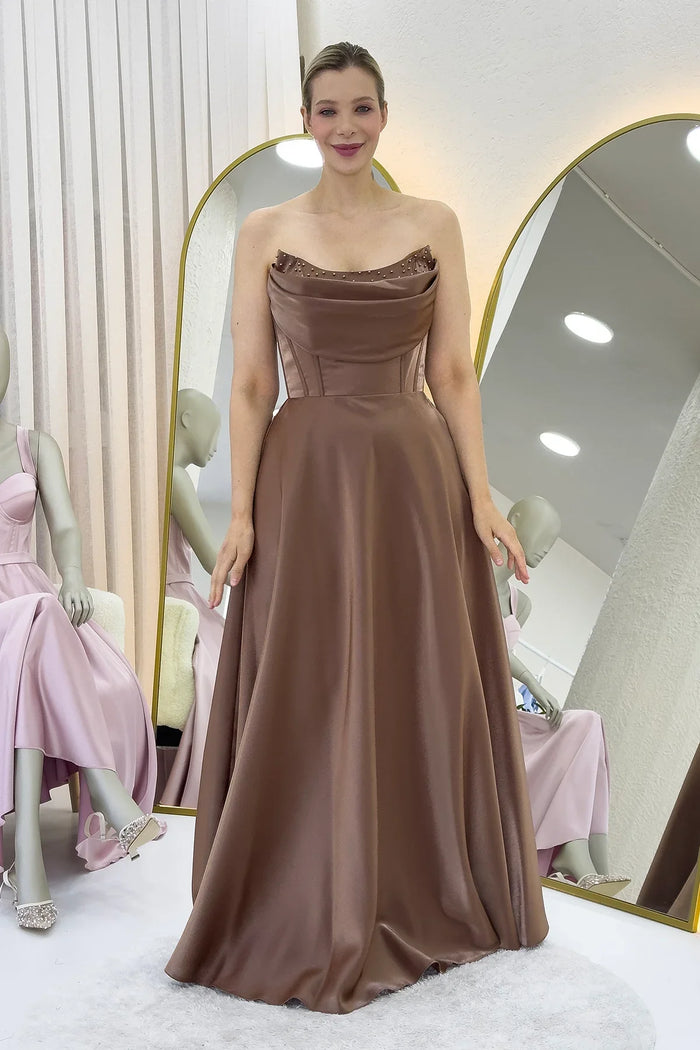 Taba Straplez Korse Detaylı Boncuklu Sırt Dekolteli Abiye Elbise