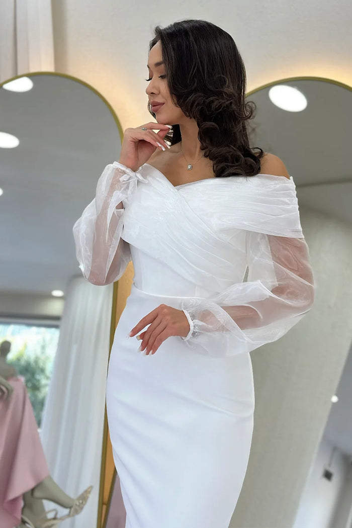 Beyaz Şifon Kol Detaylı Düşük Omuz Balık Abiye Elbise
