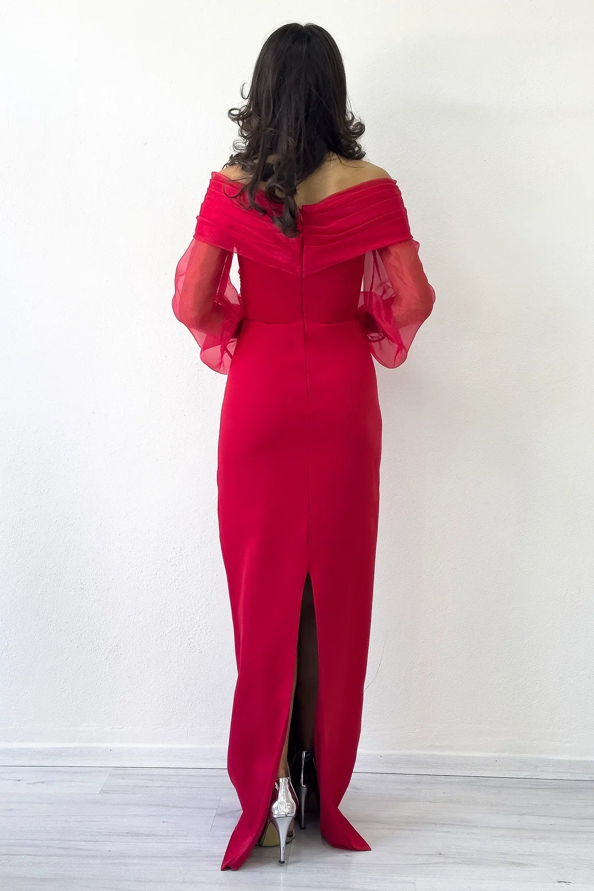 Kırmızı Şifon Kol Detaylı Düşük Omuz Balık Abiye Elbise