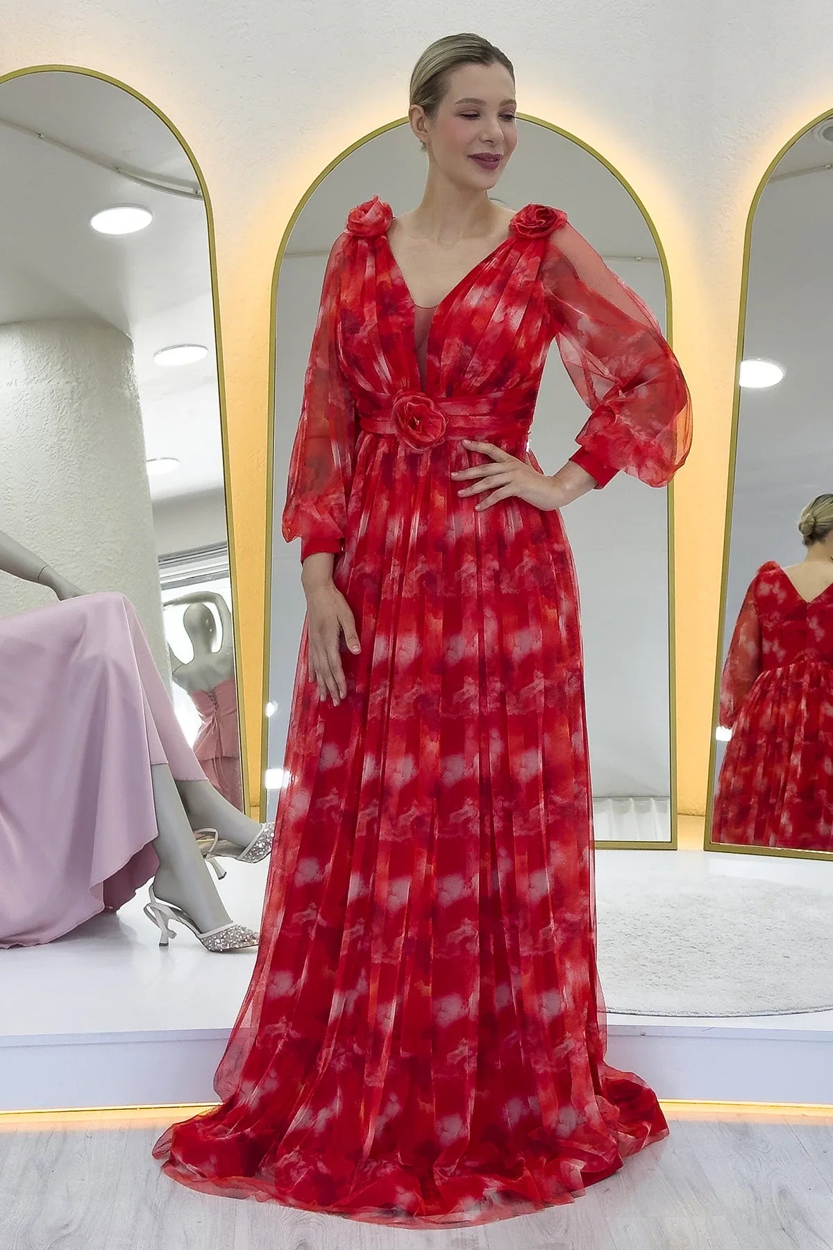 Kadın Kırmızı Çiçek Detay Desenli Büyük Beden Abiye Elbise 