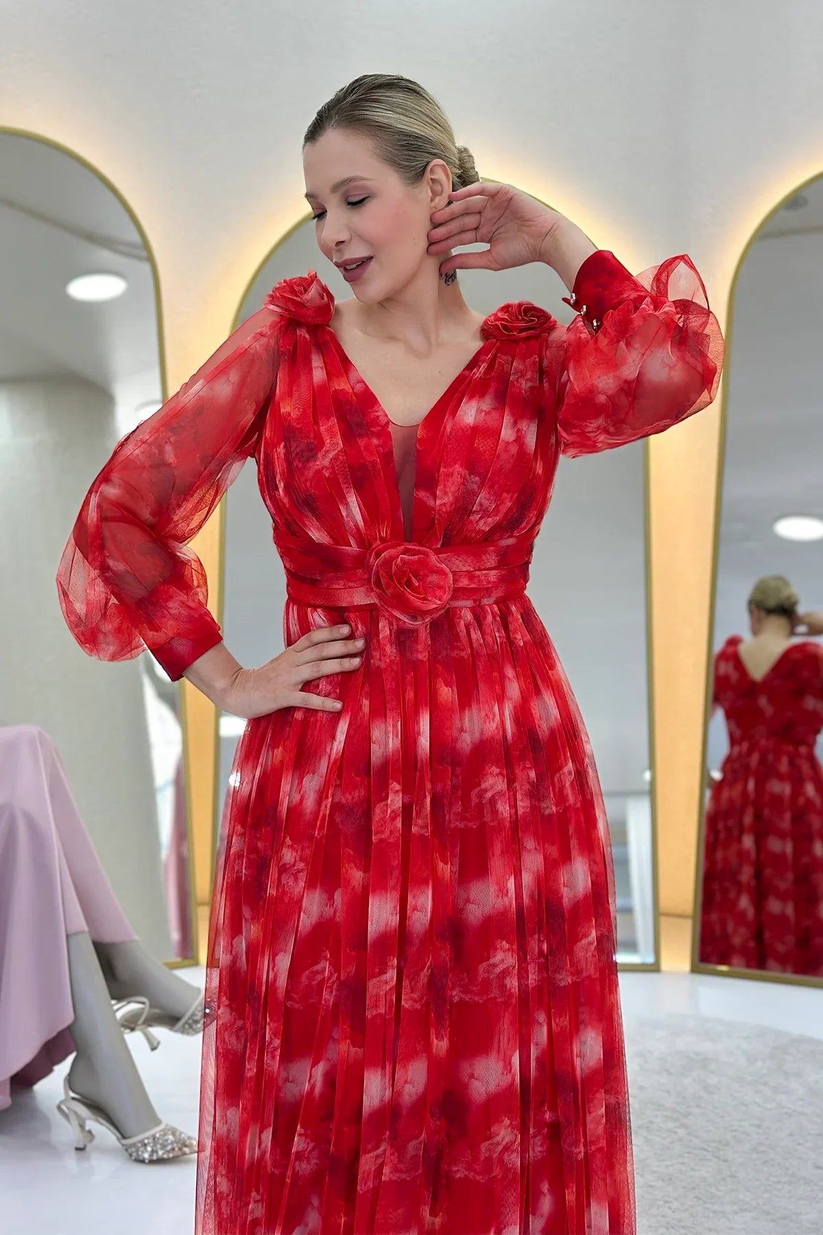 Kadın Kırmızı Çiçek Detay Desenli Büyük Beden Abiye Elbise 