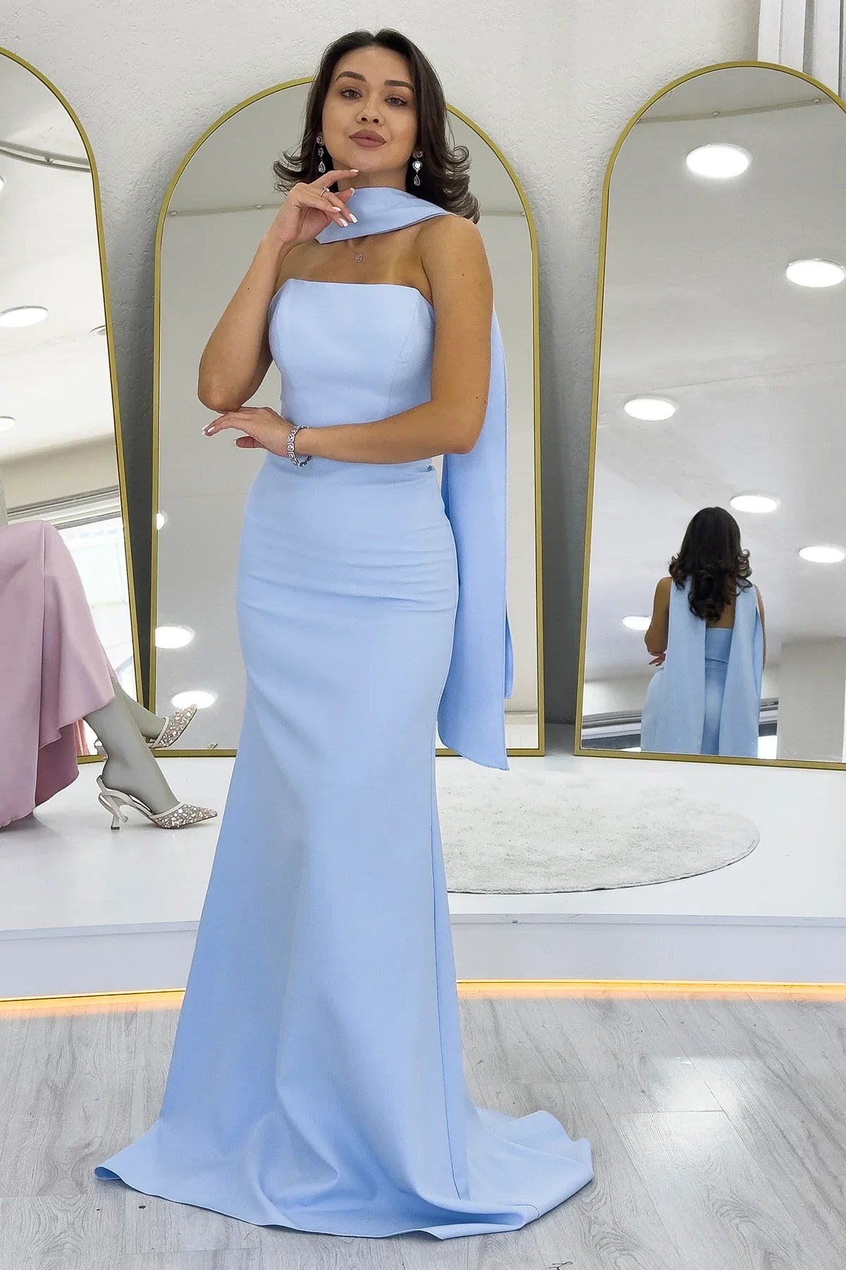 Kadın Bebe Mavi Şal Yaka Detay Straplez Balık Abiye 