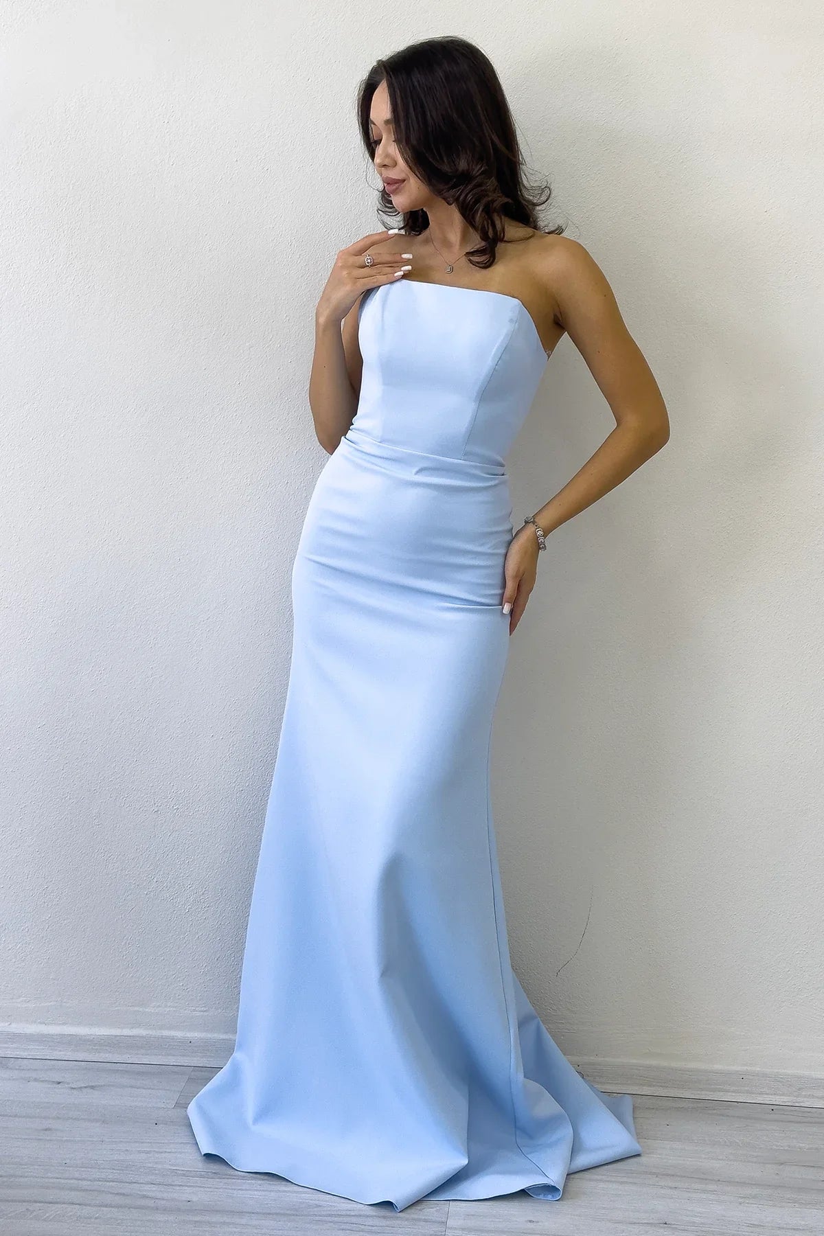 Kadın Bebe Mavi Şal Yaka Detay Straplez Balık Abiye 