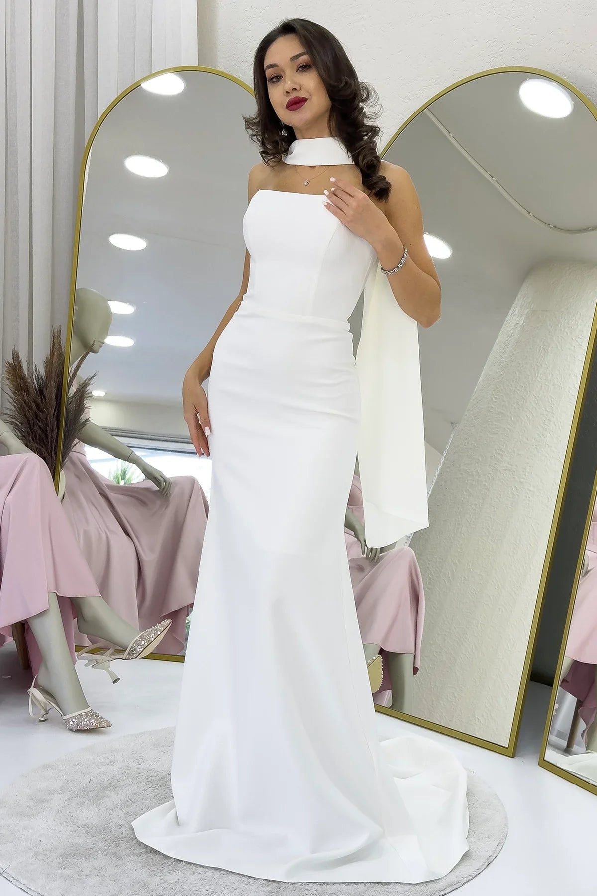 Kadın Beyaz Şal Yaka Detay Straplez Balık Nikah Abiye 