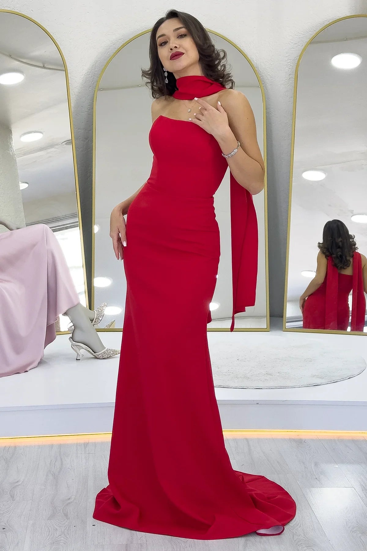 Kadın Kırmızı Şal Yaka Detay Straplez Balık Abiye Elbise