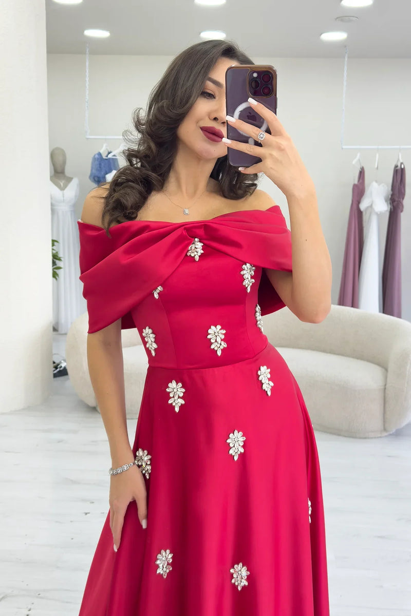  Kırmızı Fiyonk Yaka Taş Detaylı Saten Abiye Elbise 