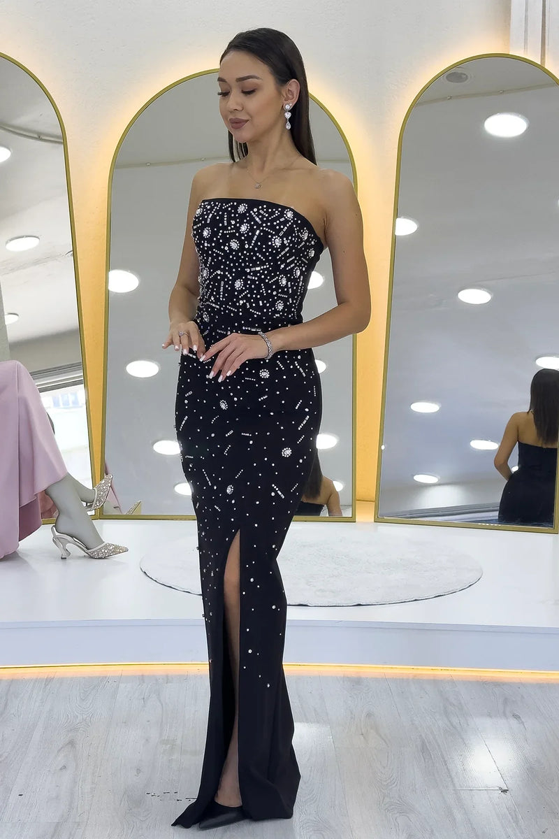 Kadın Siyah Straplez Taş işlemeli Yırtmaçlı Abiye Elbise