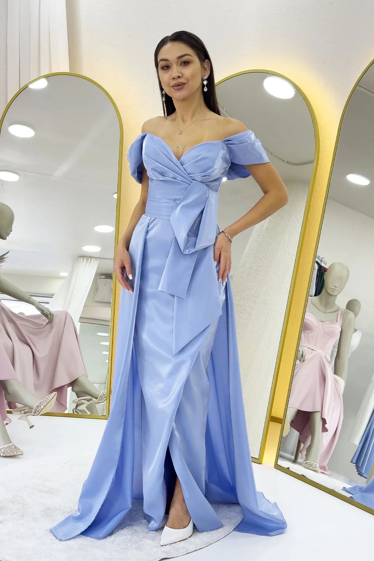 Bebe Mavi Düşük Omuz Fiyonk Detay Kuyruklu Abiye Elbise 