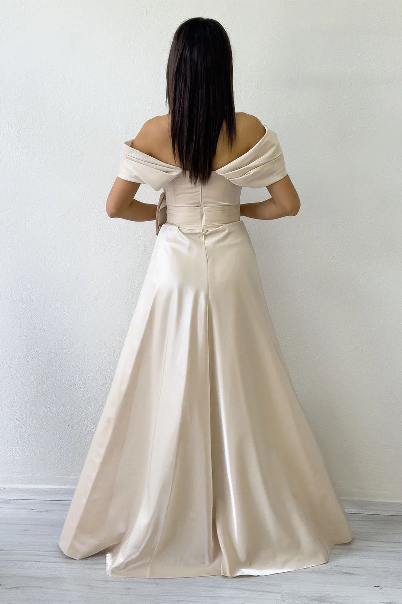 Bej Düşük Omuz Fiyonk Detay Kuyruklu Abiye Elbise 