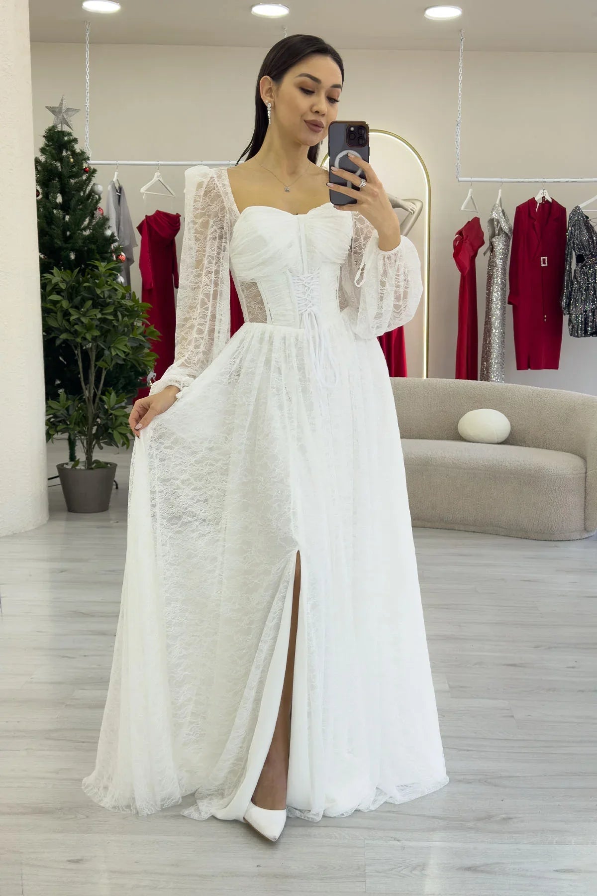 Beyaz Dantel Kumaş Korse Detaylı Uzun Yırtmaçlı Abiye Elbise