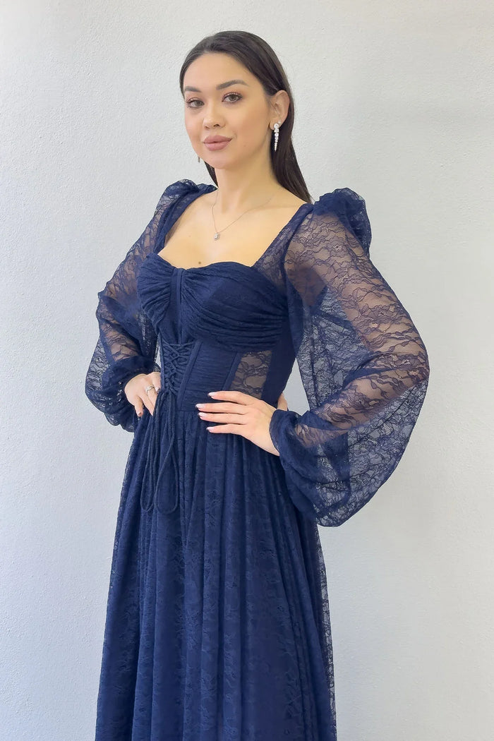 Lacivert Dantel Kumaş Korse Detaylı Uzun Yırtmaçlı Abiye Elbise