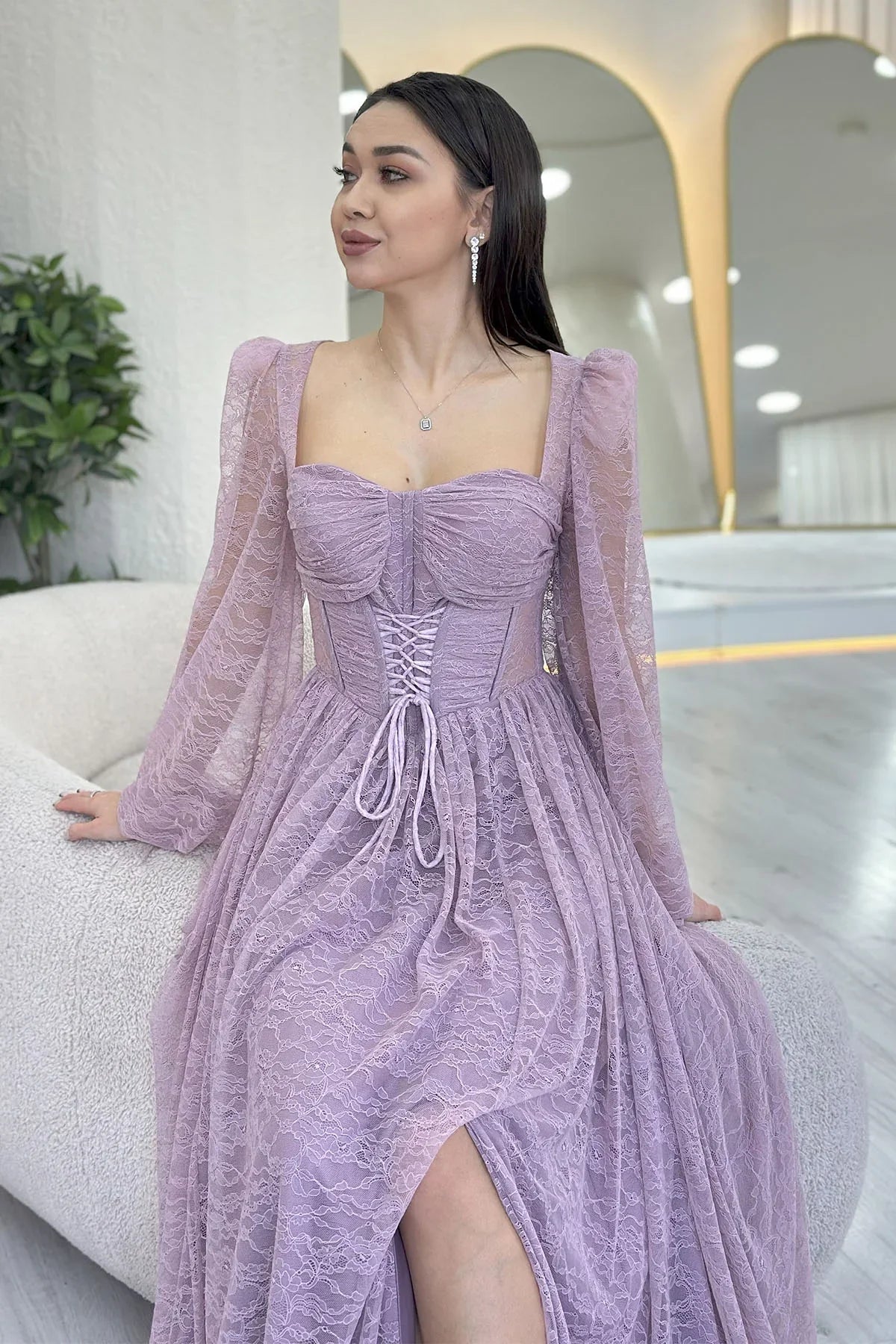 Pudra Dantel Kumaş Korse Detaylı Uzun Yırtmaçlı Abiye Elbise