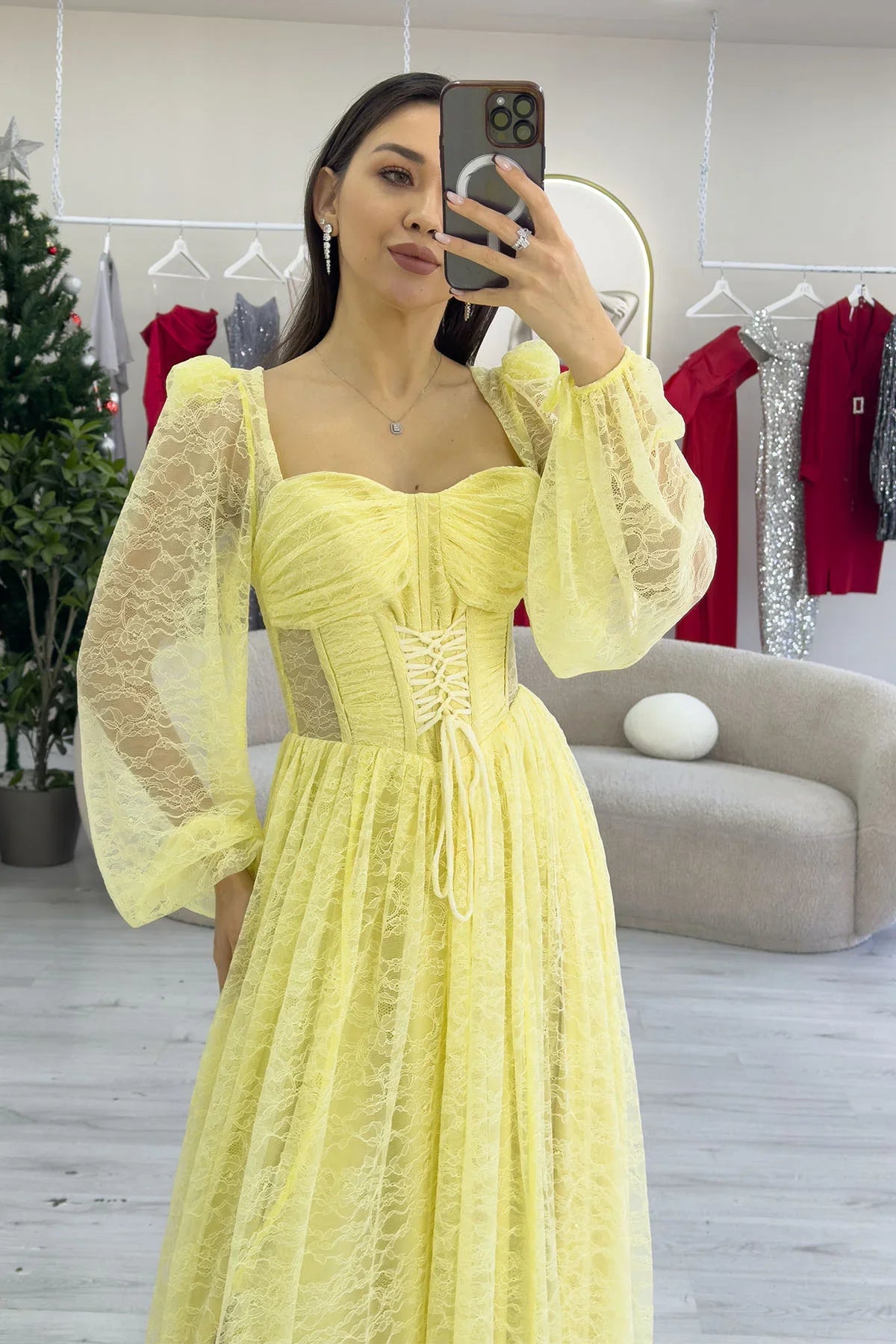 Sarı Dantel Kumaş Korse Detaylı Uzun Yırtmaçlı Abiye Elbise