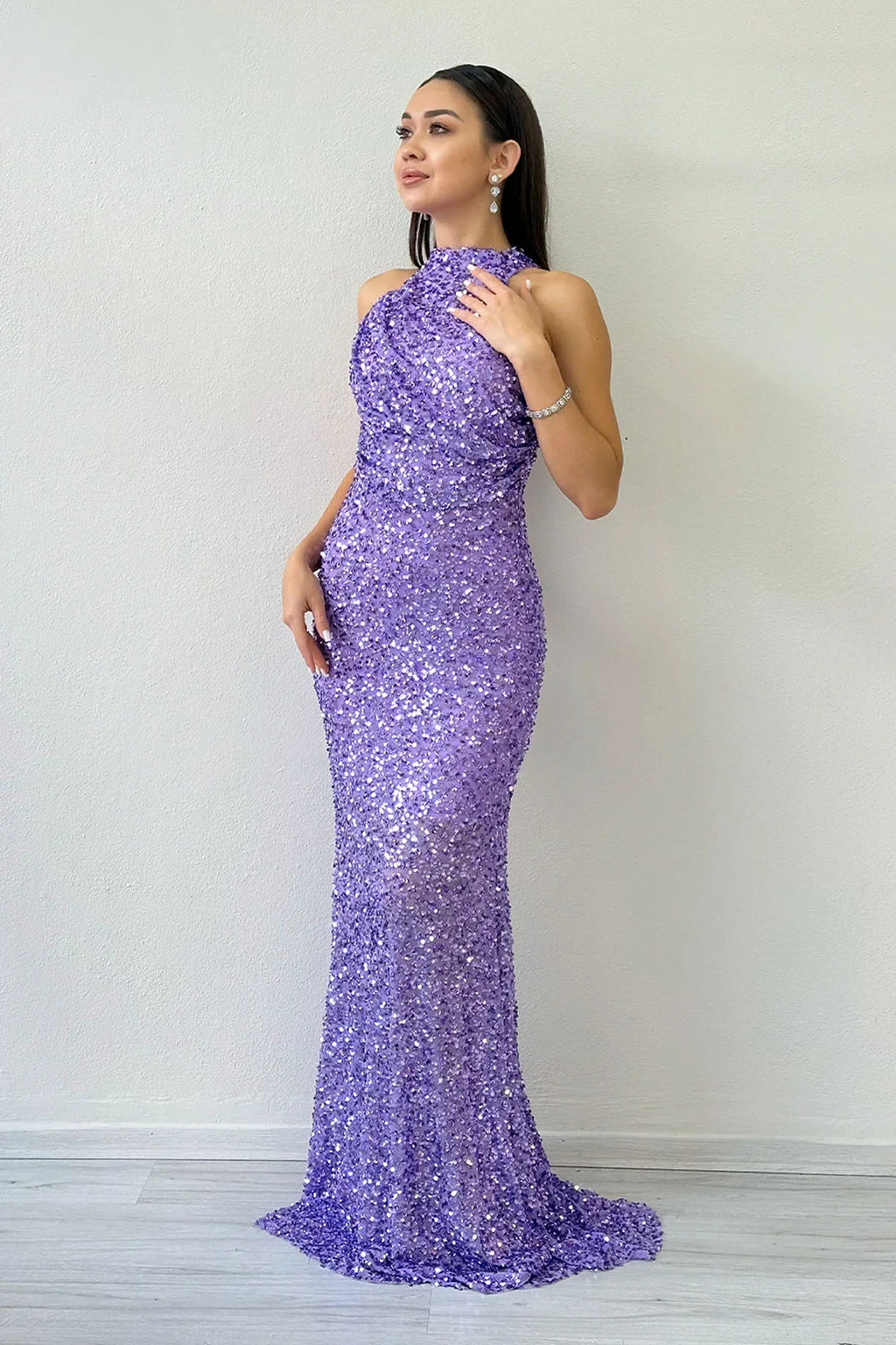 Lila Halter Yaka Pul Payet Kuyruklu Abiye Elbise 