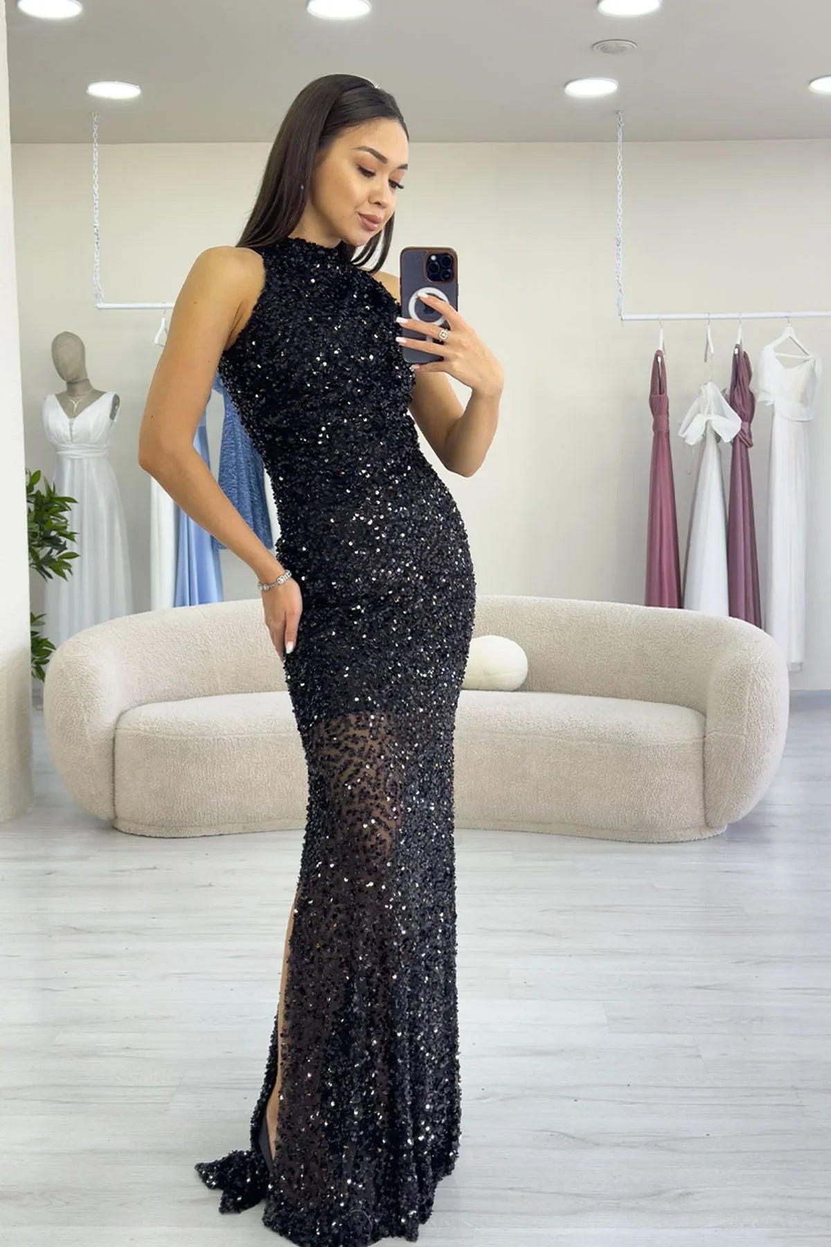 Siyah Halter Yaka Pul Payet Kuyruklu Abiye Elbise 