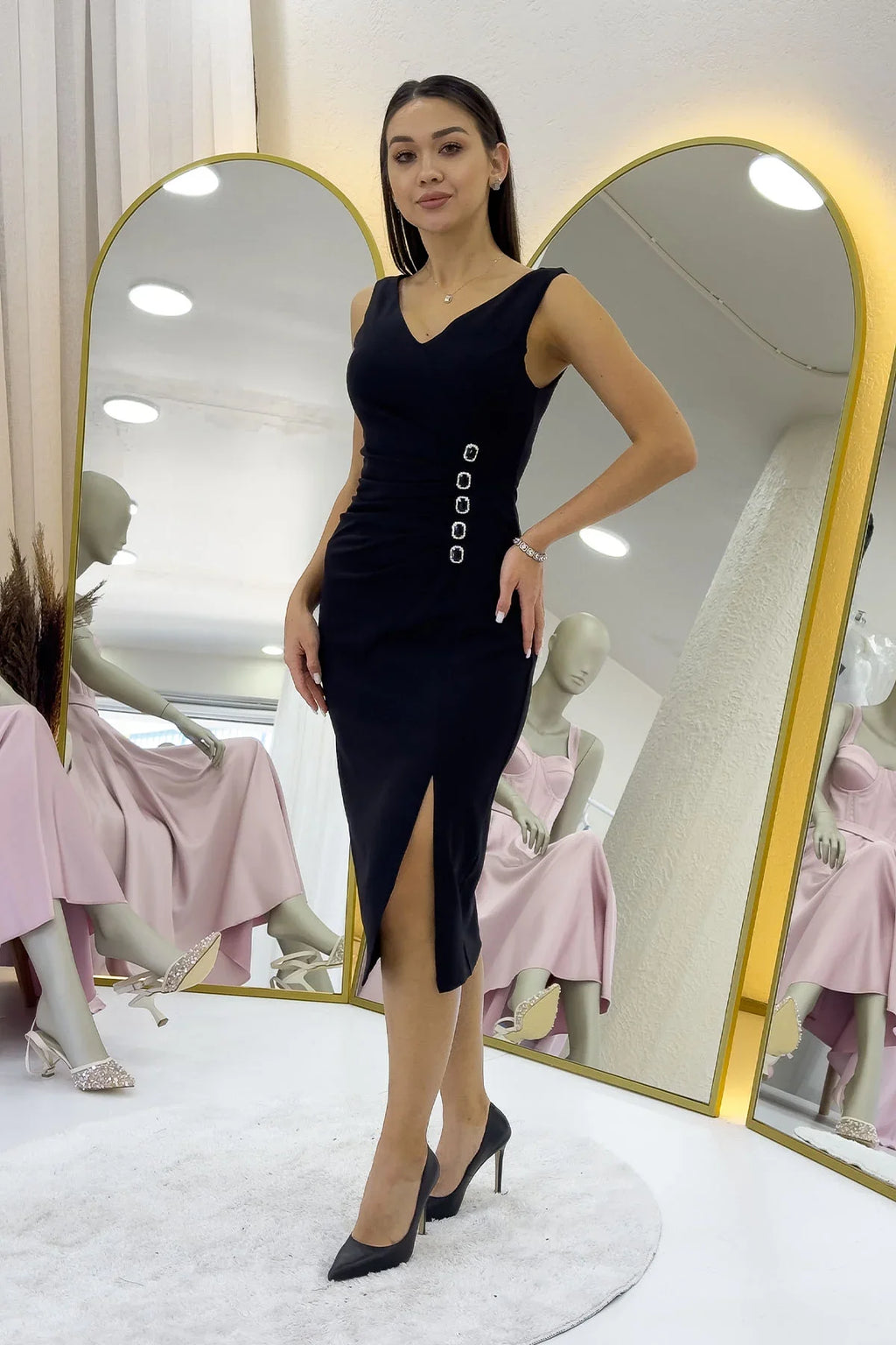 Siyah V Yaka Midi Boy Taş Detaylı Büyük Beden Abiye Elbise