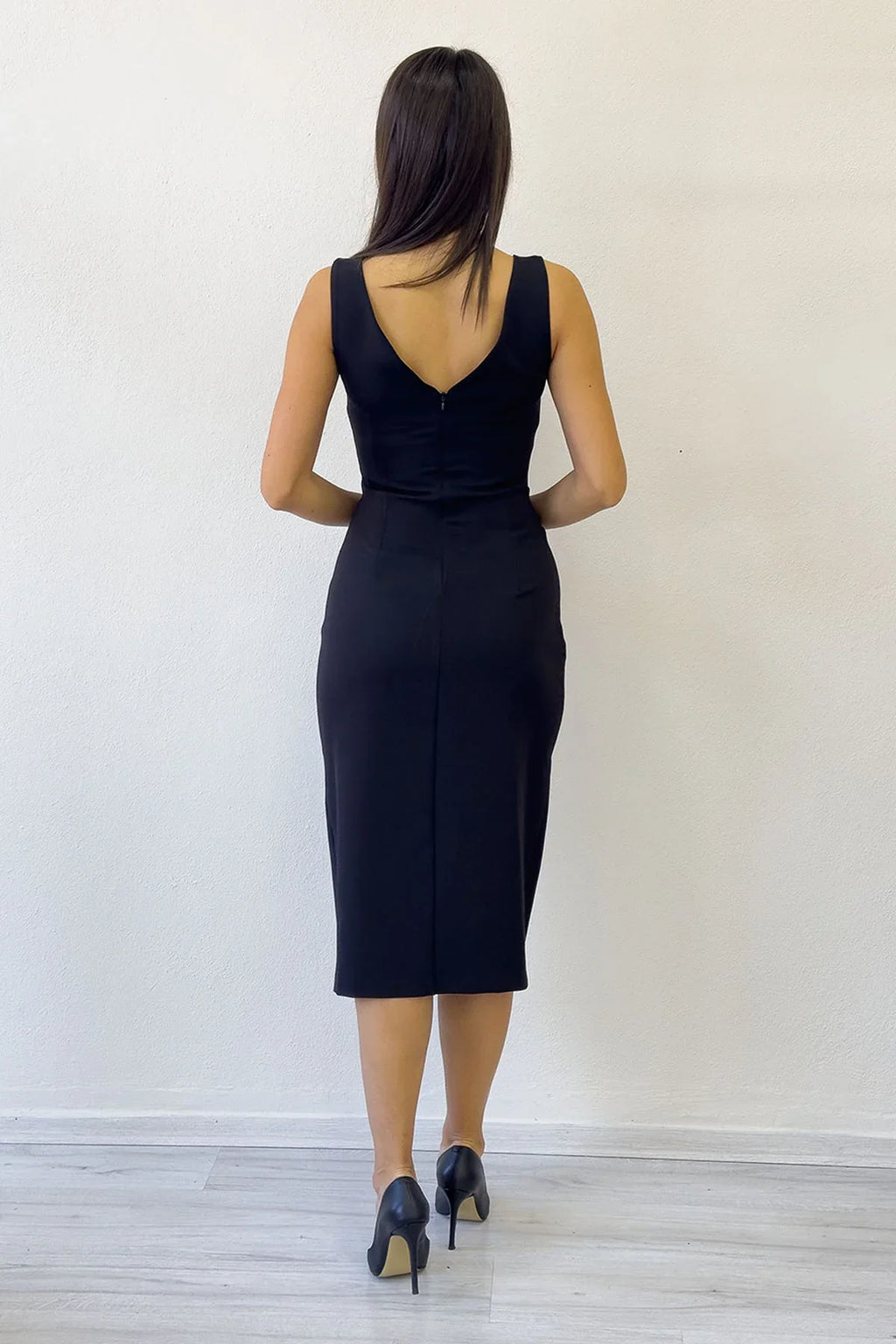 Siyah V Yaka Midi Boy Taş Detaylı Büyük Beden Abiye Elbise