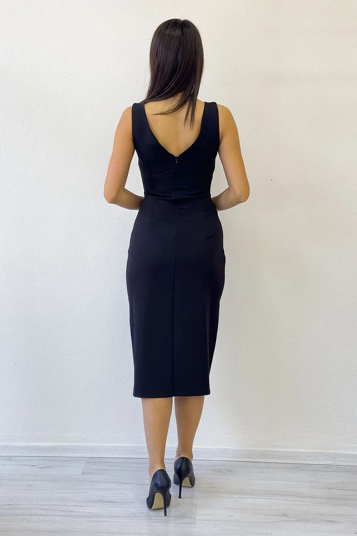 Siyah V Yaka Midi Boy Taş Detaylı Büyük Beden Abiye Elbise