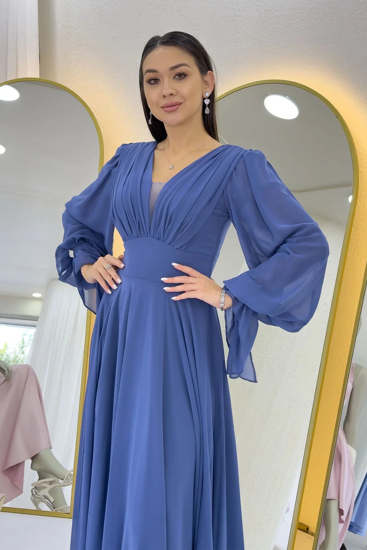 İndigo Uzun Kol Ön Büzgülü Maxi Boy Abiye Elbise 