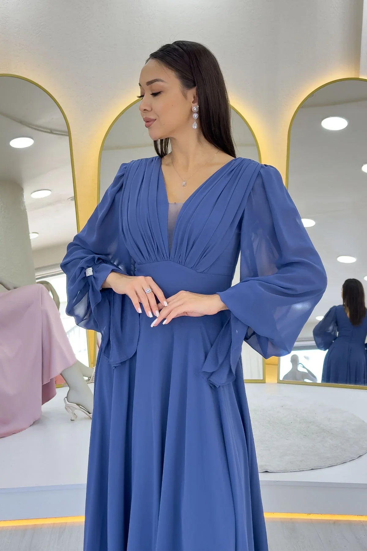 İndigo Uzun Kol Ön Büzgülü Maxi Boy Abiye Elbise 