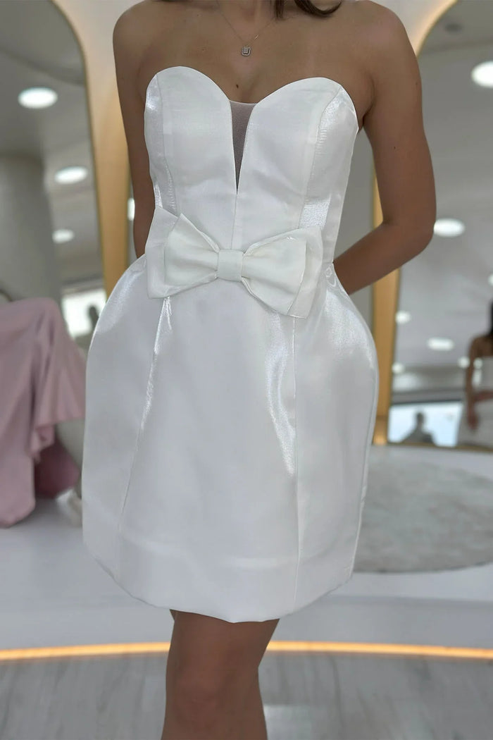 Beyaz Straplez Fiyonk Detay Mini Abiye Elbise 
