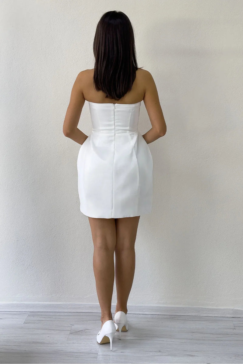 Beyaz Straplez Fiyonk Detay Mini Abiye Elbise 