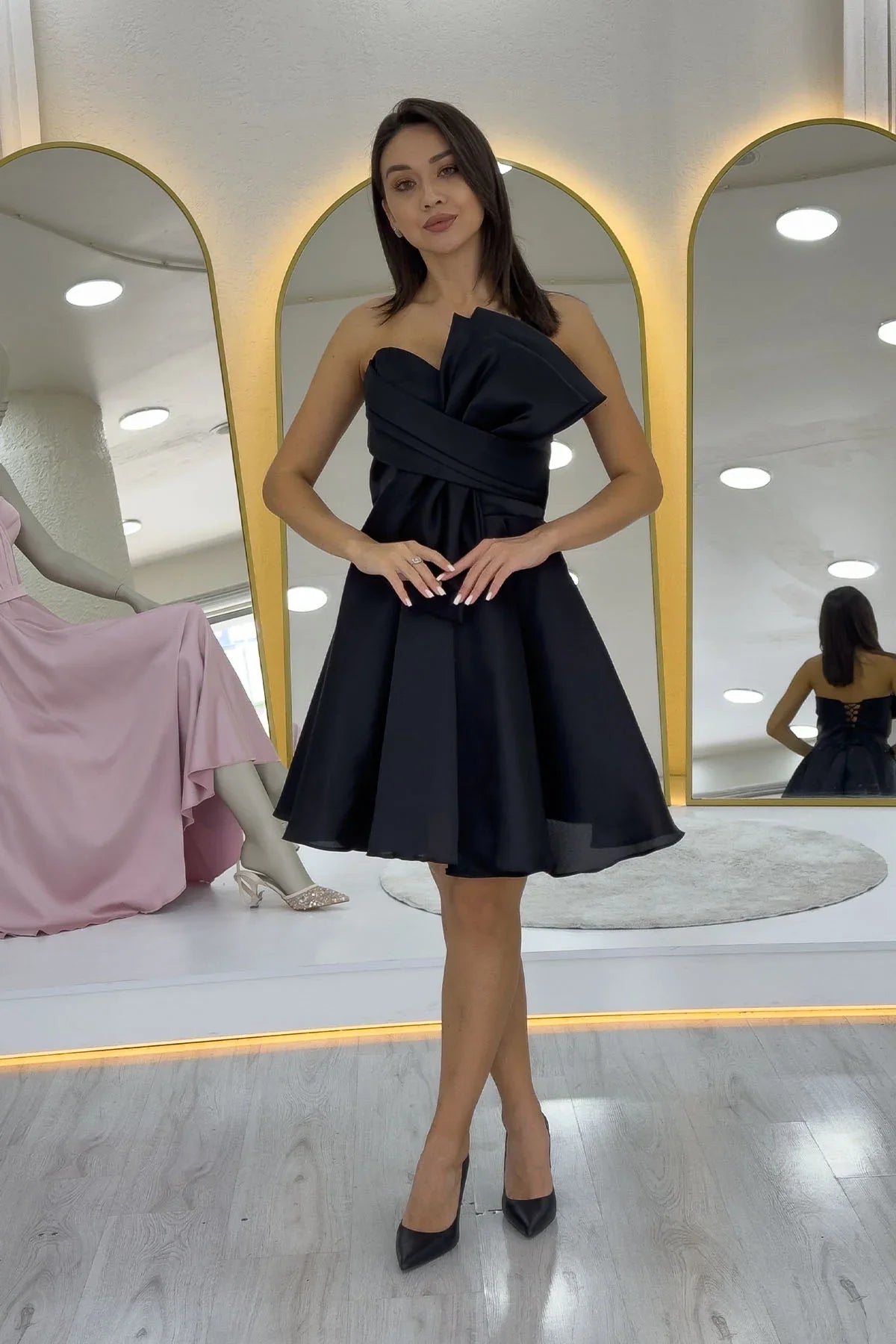 Siyah Fiyonklu Straplez Mini Kloş Abiye Elbise