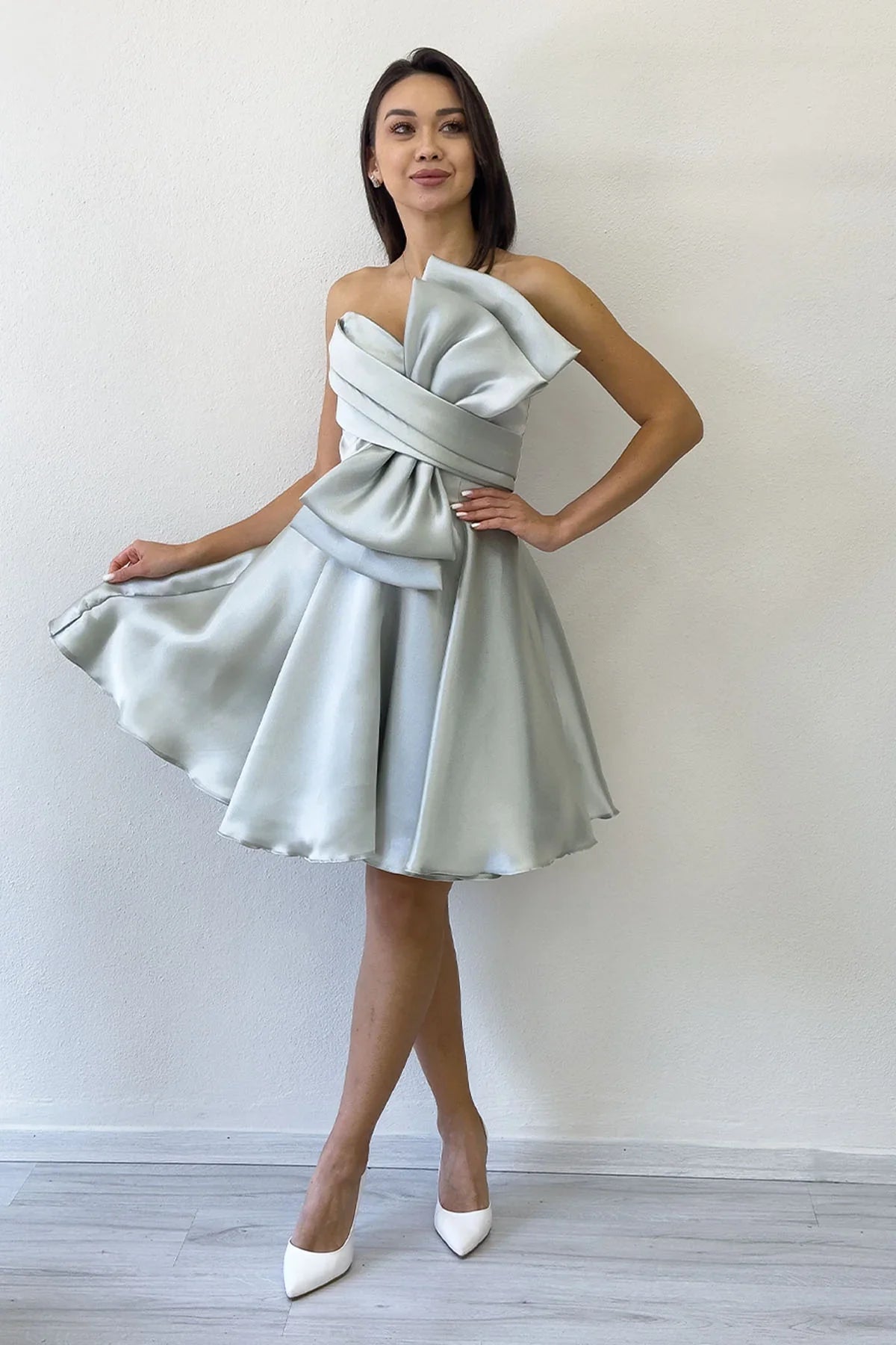 Su Yeşili Fiyonklu Straplez Mini Kloş Abiye Elbise