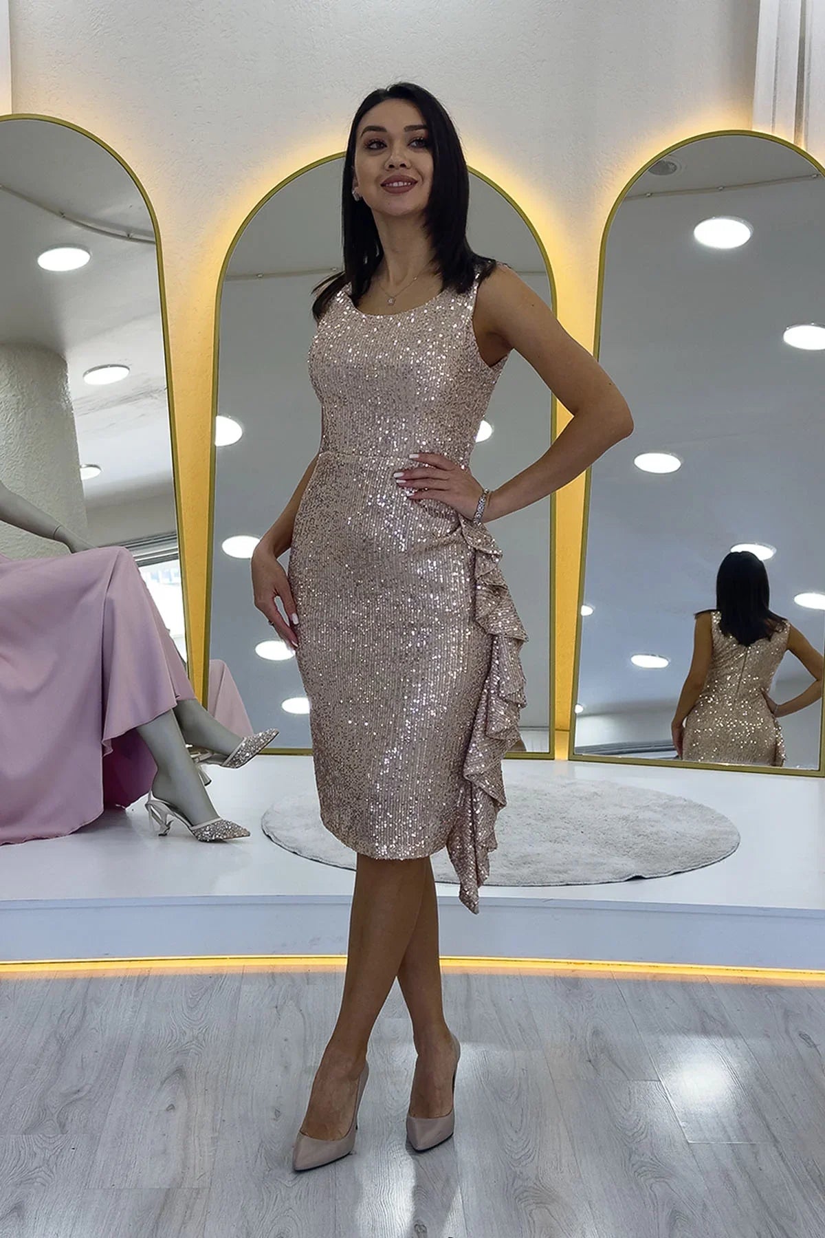 Bej Pul Payet Kalın Askılı Midi Boy FırFır Detaylı Abiye Elbise 