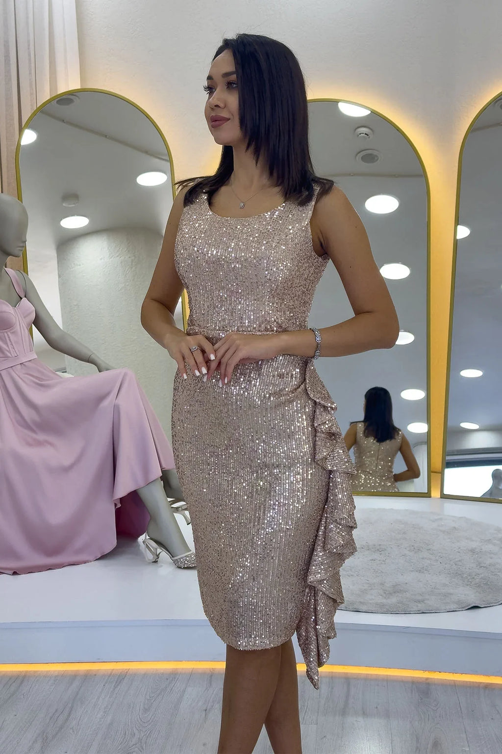 Bej Pul Payet Kalın Askılı Midi Boy FırFır Detaylı Abiye Elbise 