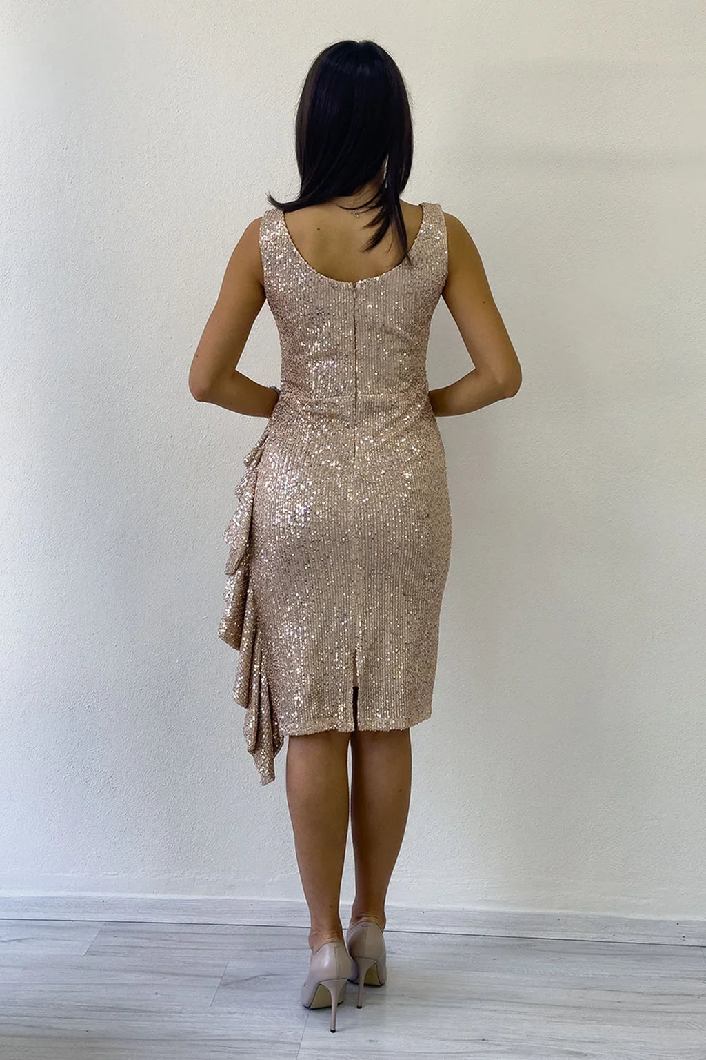 Bej Pul Payet Kalın Askılı Midi Boy FırFır Detaylı Abiye Elbise 