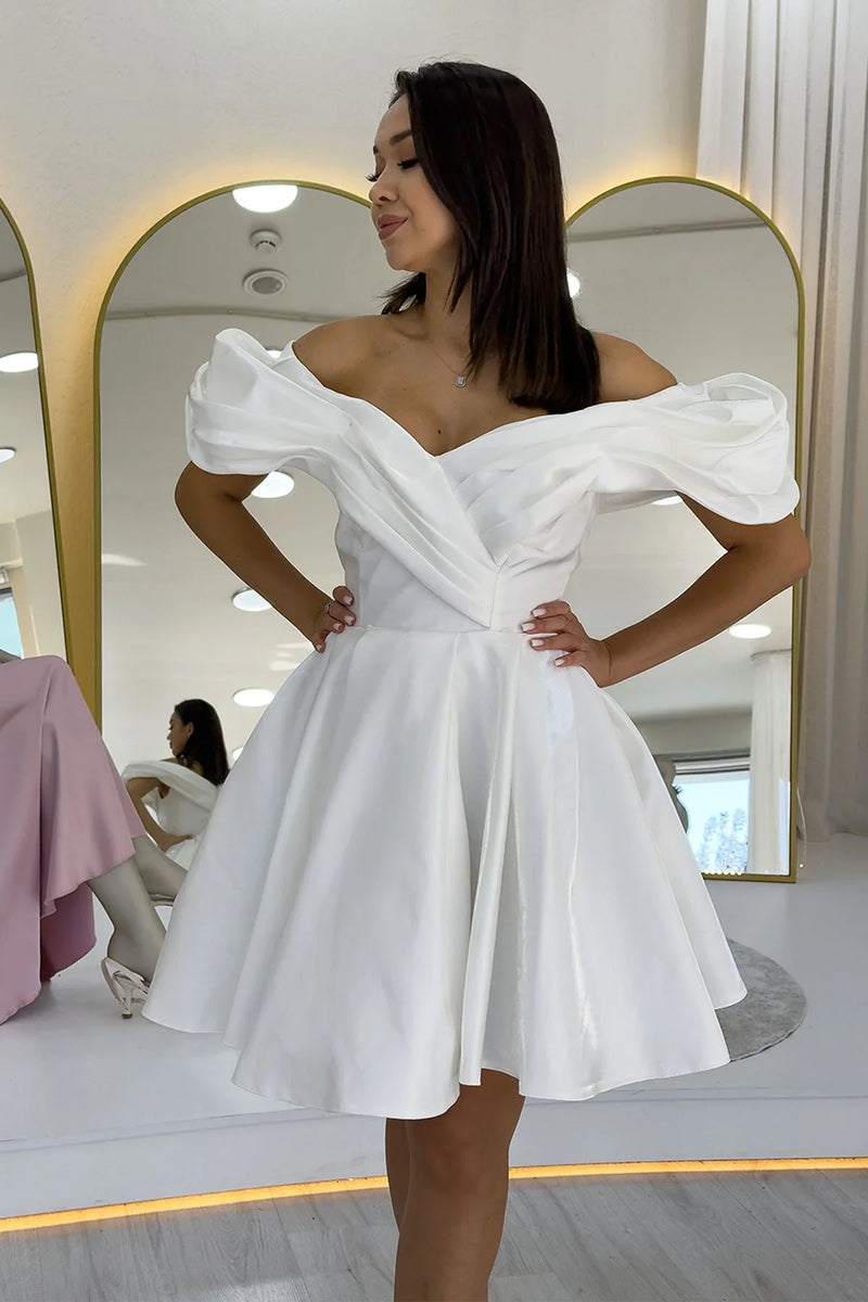 Beyaz Omuz Detay Tasarım Mini Kloş Abiye Elbise