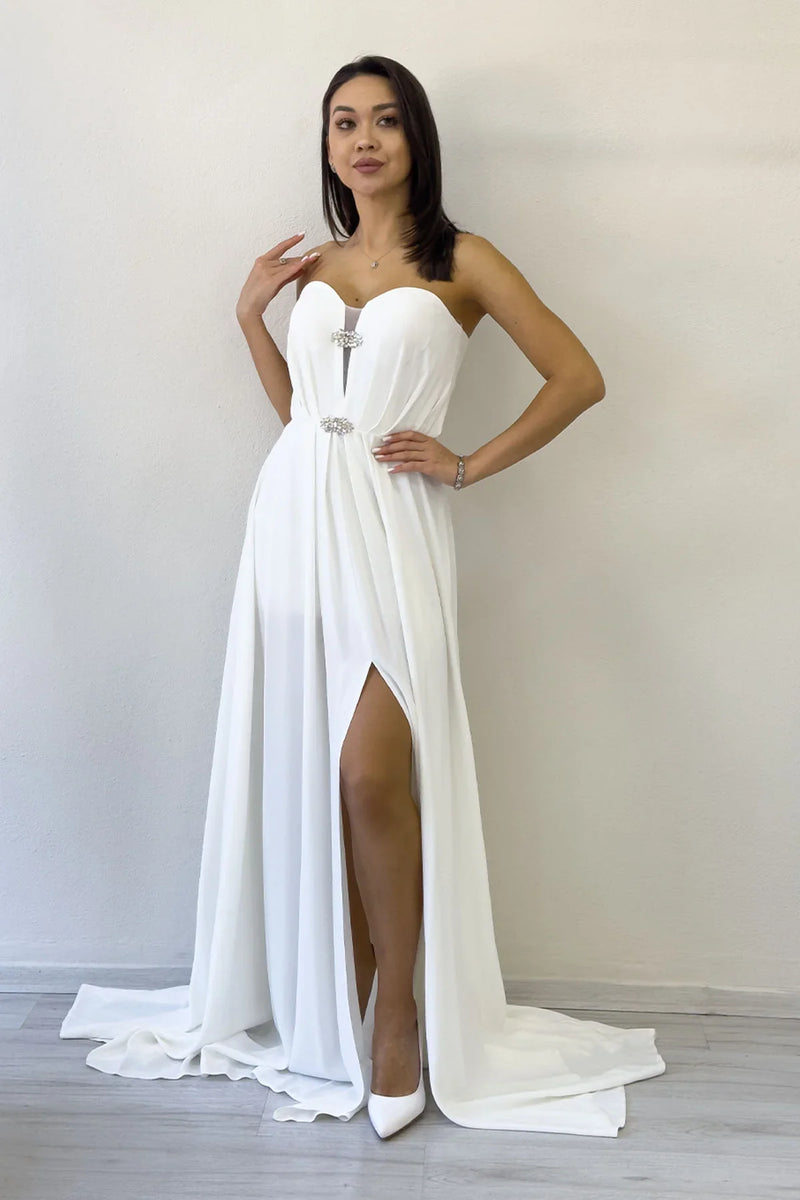 Beyaz Straplez Taş Detay Yırtmaçlı Abiye Elbise