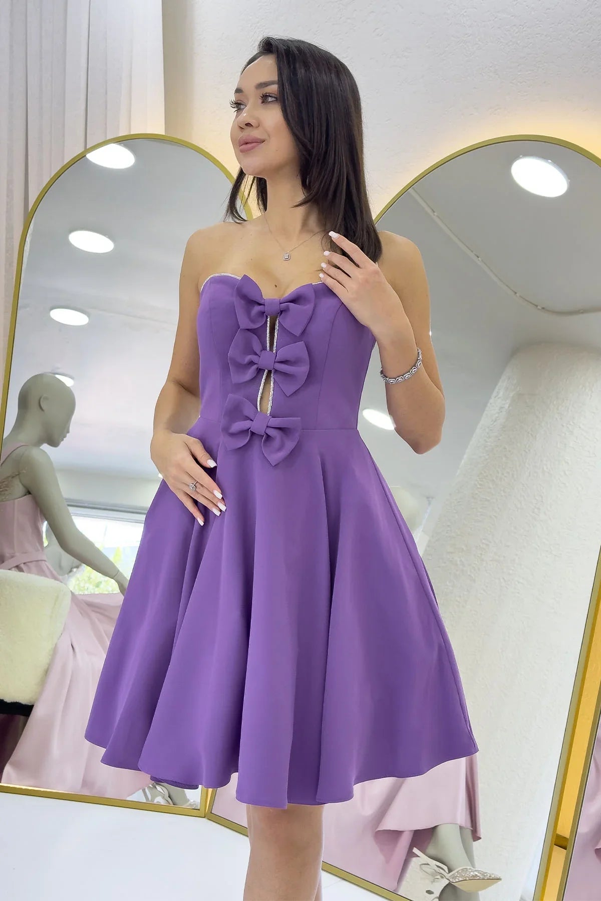 Mor Fiyonklu Taş İşlemeli Straplez Mini Abiye Elbise