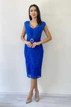 Saks Mavi Dantel Kumaş Tül Detaylı Kemerli Midi Boy Abiye Elbise